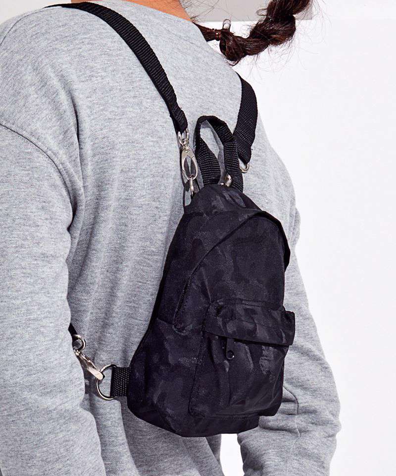 lululemon pleated shoulder bag Pleated Shoulder Bag 10L, BLACK
